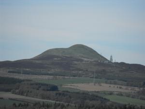 2011_0418lomondhillspowerstn0002.JPG
