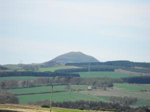 2011_0418lomondhillspowerstn0003.JPG