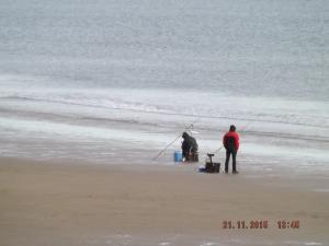 fishingbeach 001.JPG